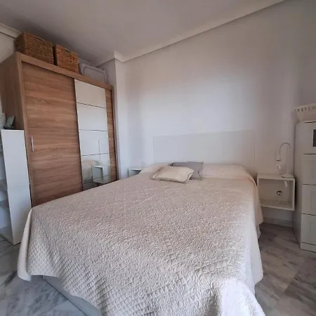 Amazing Sea View Апартаменти Фуенхірола