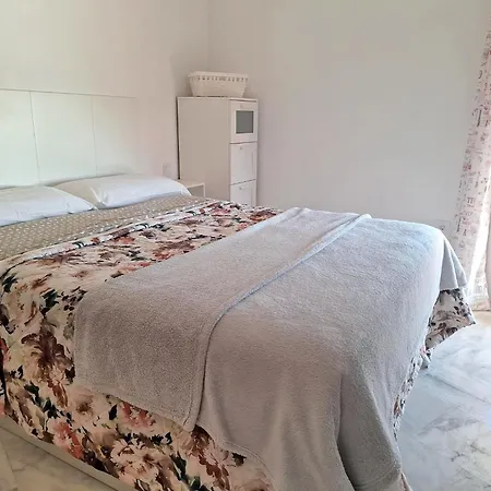 Апартаменти Amazing Sea View Фуенхірола