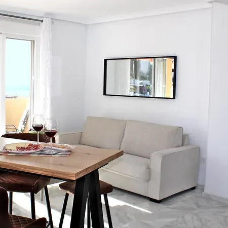 Апартаменты Amazing Sea View Фуэнхирола