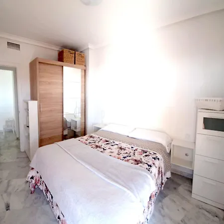 Amazing Sea View Фуэнхирола